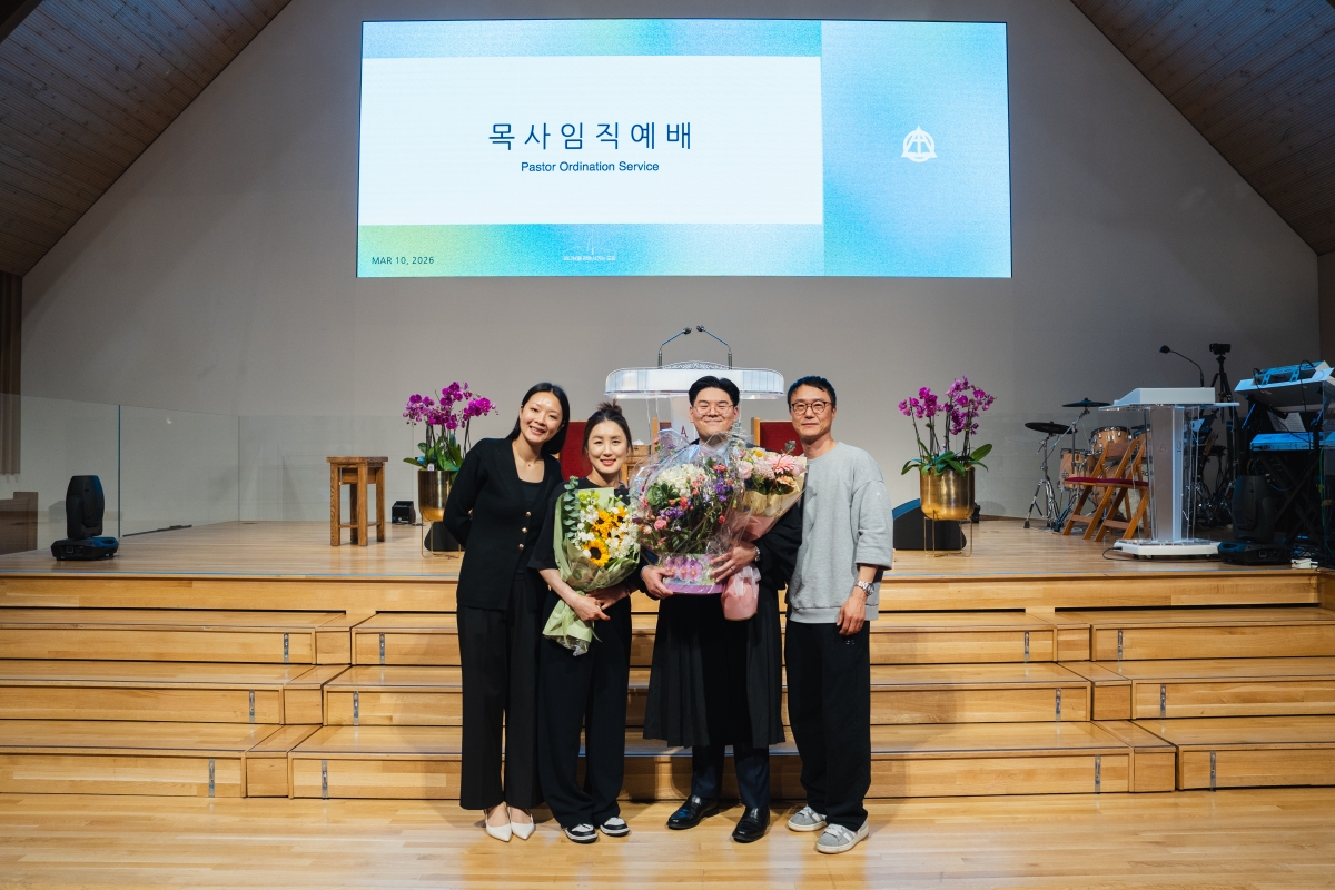WEBPastor Austin_s Ordination Service - Group Photos-24.jpg