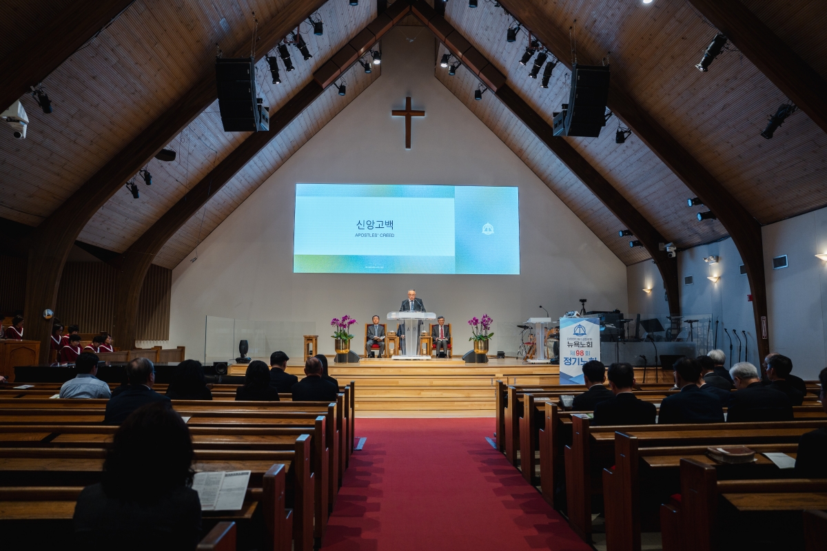 WEBPastor Austin_s Ordination Service-8.jpg